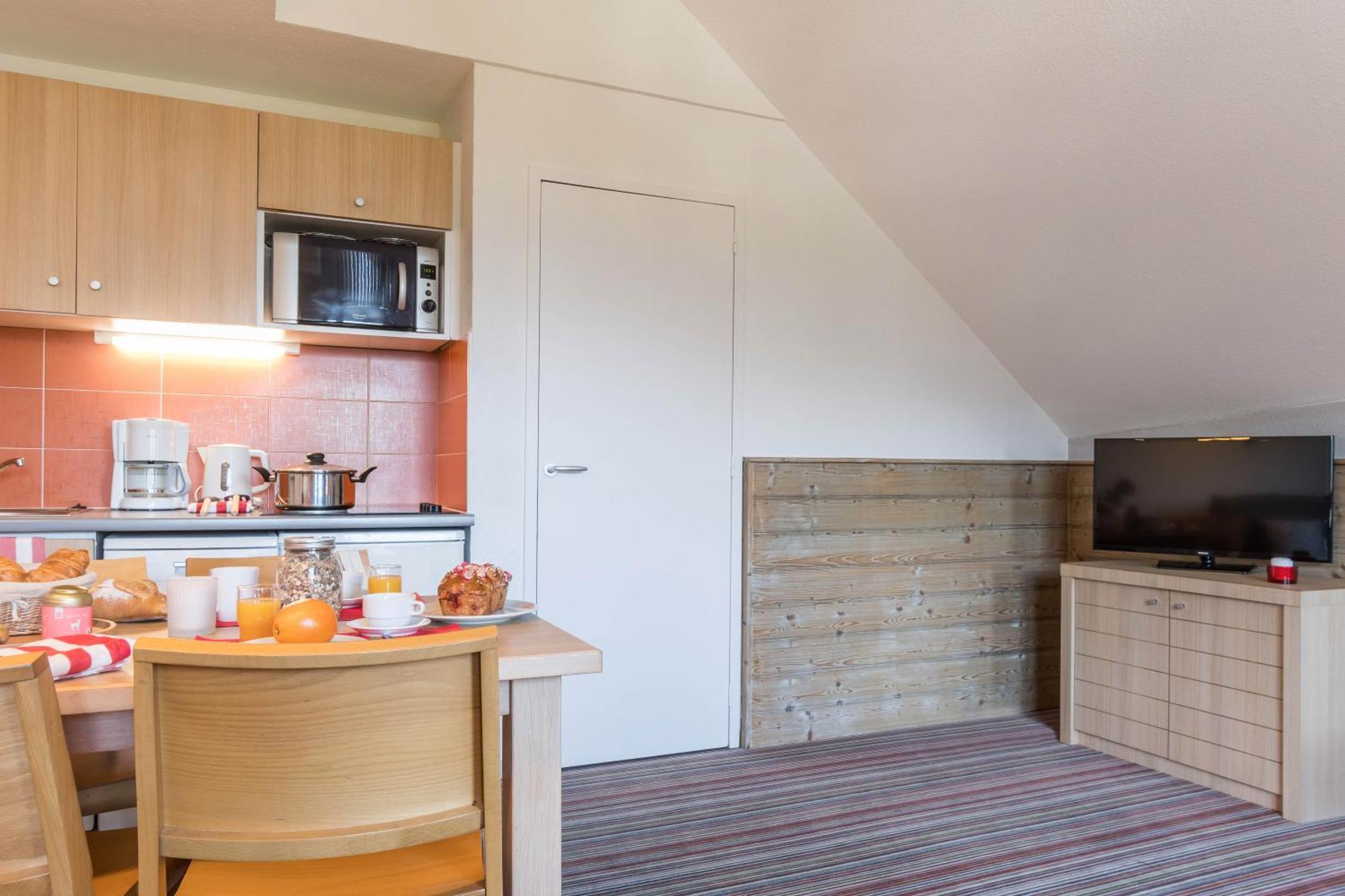 Residence Pierre & Vacances Le Britania La Tania Εξωτερικό φωτογραφία